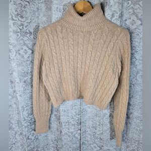Jessica Simpson  cropped knit turtleneck size med chic cozy